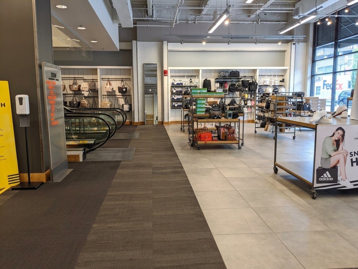 DSW interior view, Washington, DC